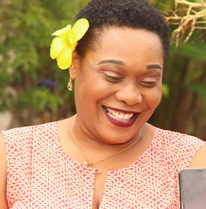 Meet your Posher, Caroline dieunie